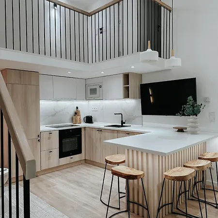 Jokai-j18 Three Bedroom Stylish *