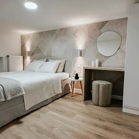 Jokai-j18 Three Bedroom Stylish