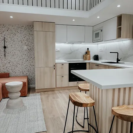 Jokai-j18 Three Bedroom Stylish *