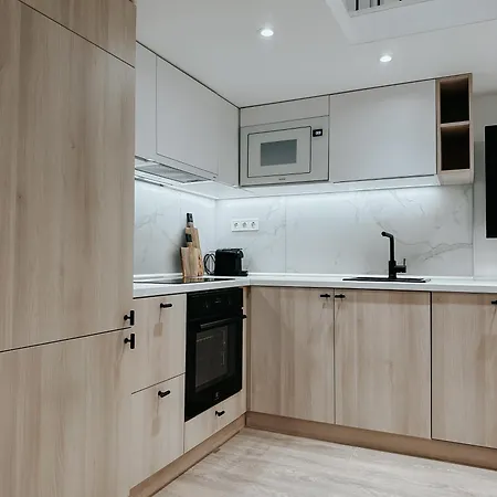 Apartmán Jokai-j18 Three Bedroom Stylish *