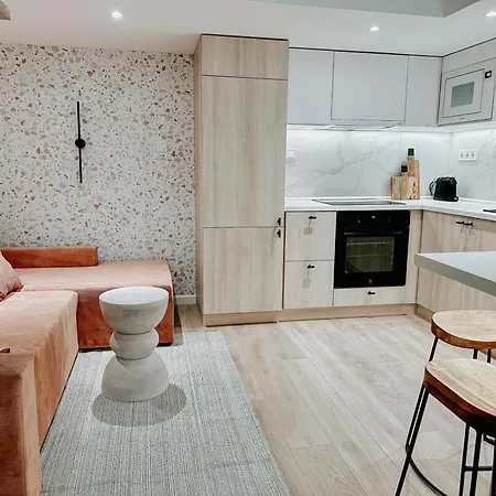 Jokai-j18 Three Bedroom Stylish Apartment Budapest