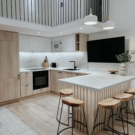 Jokai-j18 Three Bedroom Stylish *