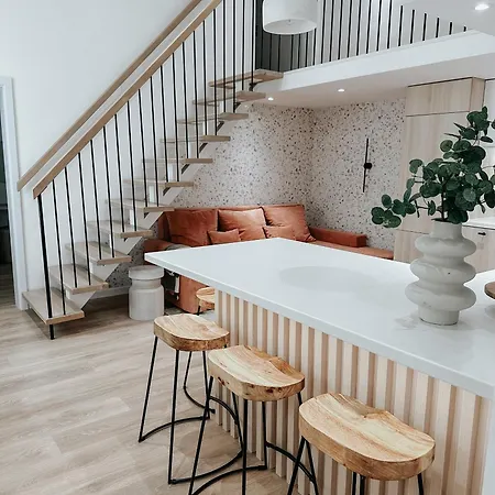 Jokai-j18 Three Bedroom Stylish *