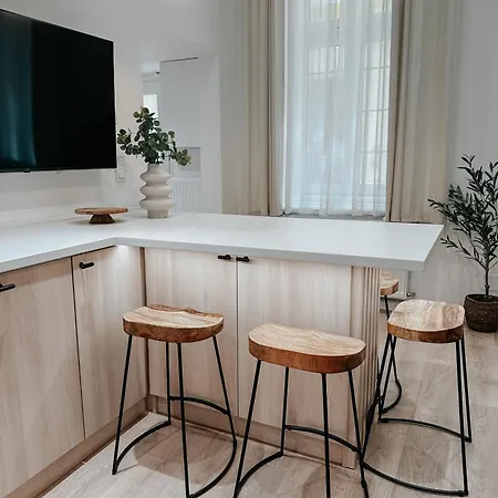 Jokai-j18 Three Bedroom Stylish Budapest