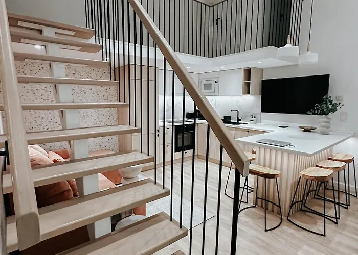 Διαμέρισμα Jokai-j18 Three Bedroom Stylish *