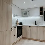 Appartamento Jokai-j18 Three Bedroom Stylish *