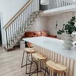 Jokai-j18 Three Bedroom Stylish *