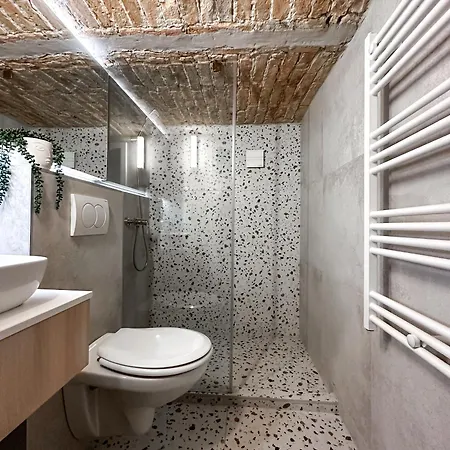 Διαμέρισμα Jokai-j18 Three Bedroom Stylish *
