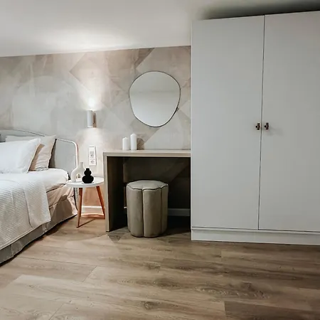 Διαμέρισμα Jokai-j18 Three Bedroom Stylish