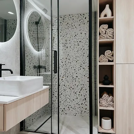 Διαμέρισμα Jokai-j18 Three Bedroom Stylish *