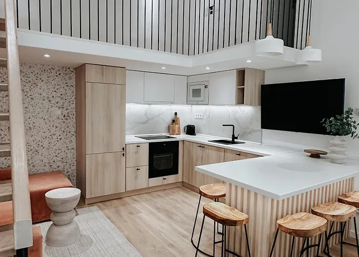 Jokai-j18 Three Bedroom Stylish Apartment Budapest
