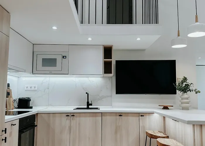 Jokai-j18 Three Bedroom Stylish